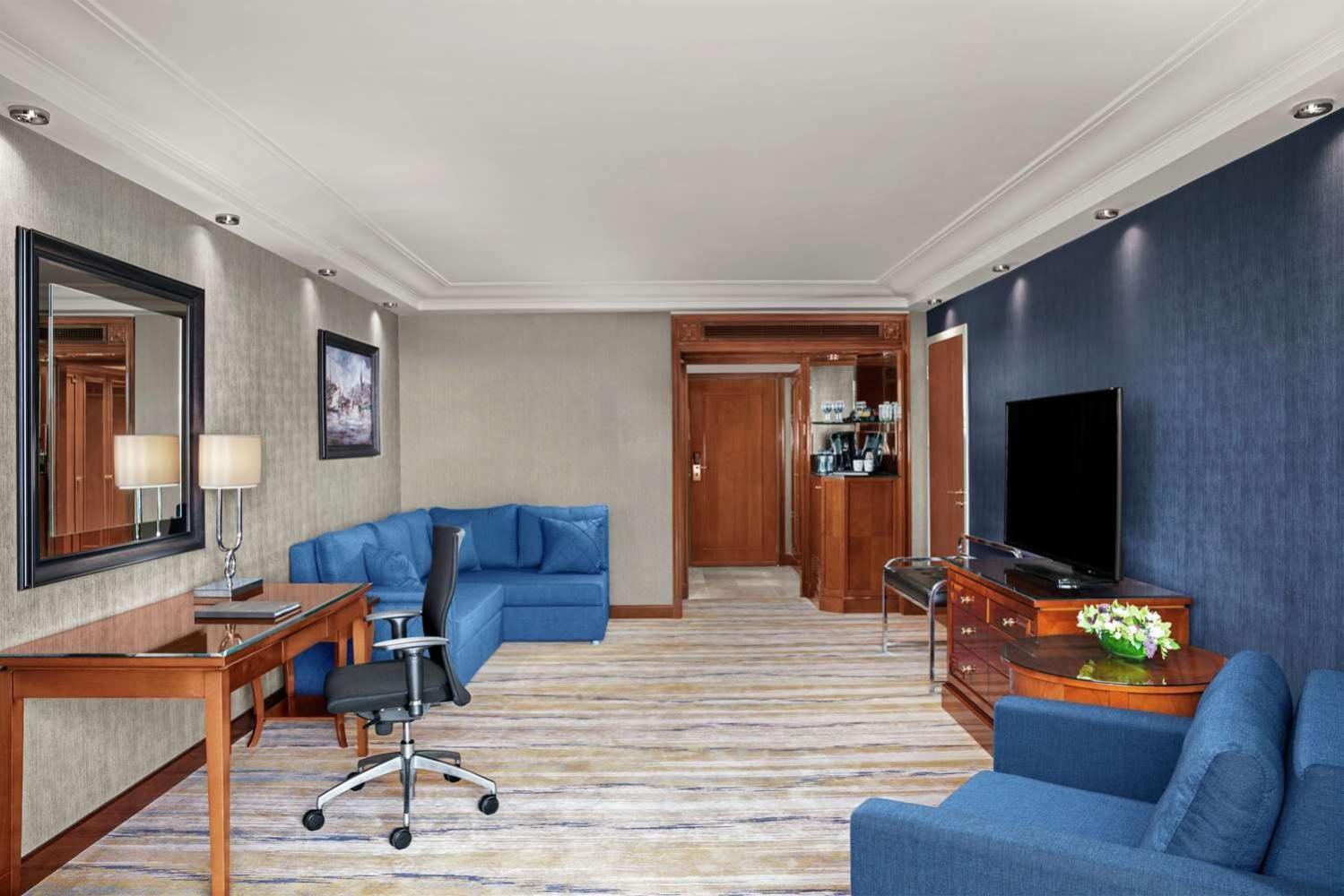 Hilton Bosphorus 5*