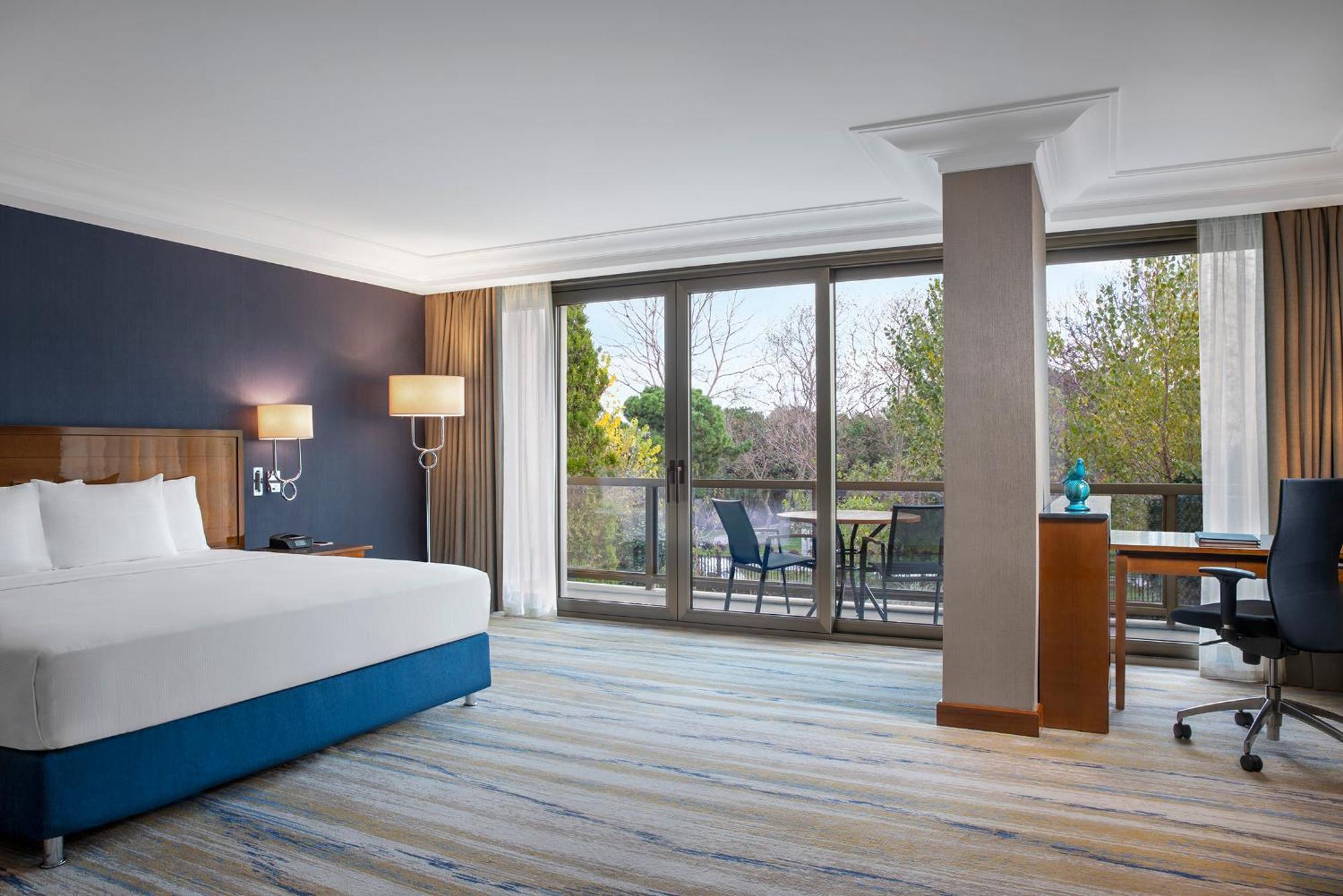 Hilton Bosphorus 5*
